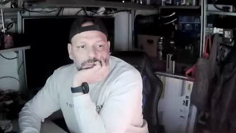 Snapshot of kostasgreek42 chatting on January 13, 7:21 pm Kosta online show from January 13, 7:21 pm