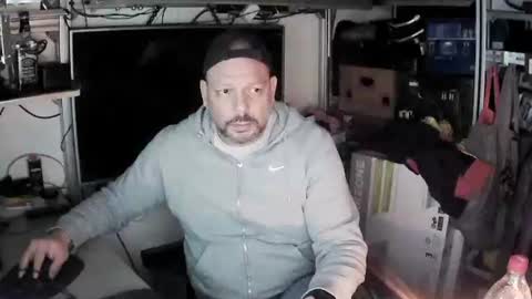 Snapshot of kostasgreek42 chatting on February 16, 11:05 am Kosta online show from February 16, 11:05 am