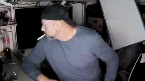 Snapshot of kostasgreek42 chatting on September 28, 2:33 pm Kosta online show from September 28, 2:33 pm