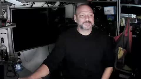 Snapshot of kostasgreek42 chatting on October 20, 6:41 pm Kosta online show from October 20, 6:41 pm