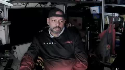 Snapshot of kostasgreek42 chatting on October 26, 11:38 am Kosta online show from October 26, 11:38 am