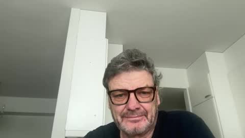 Snapshot of kovapoika chatting on October 18, 12:28 pm kovapoika online show from October 18, 12:28 pm