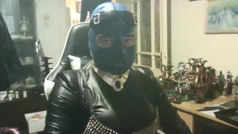 LatexPeti online show from April 19, 10:36 am