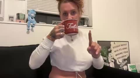 koyoteej online show from February 20, 2:41 am