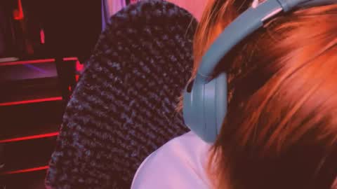 Khloe online show from March 17, 1:10 am