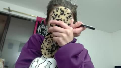 kratos_and_afrodita online show from December 18, 4:57 pm