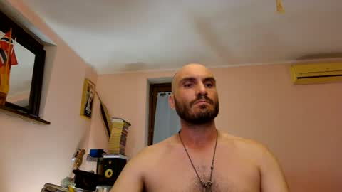 Snapshot of kratoskratoskratos chatting on July 29, 9:46 pm Kratos online show from July 29, 9:46 pm