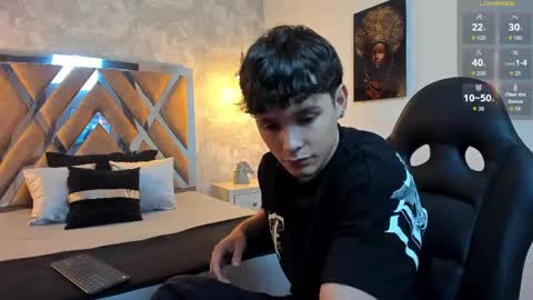 Snapshot of kraven_lust chatting on May 14, 3:02 am Kraven online show from May 14, 3:02 am