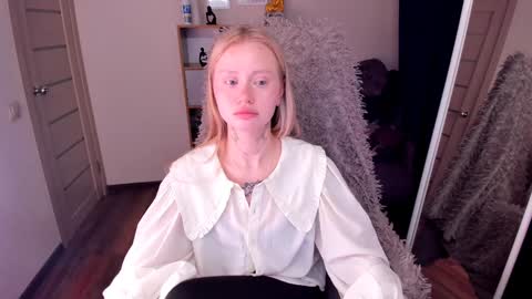 kris_grant online show from January 16, 1:25 pm