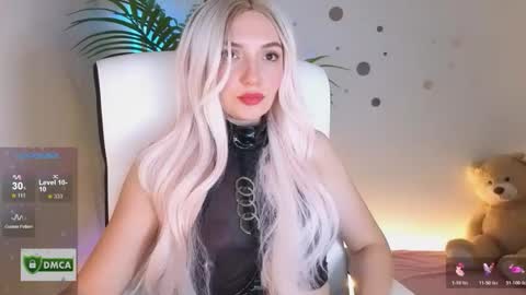 Kris kiskis online show from December 5, 8:27 pm