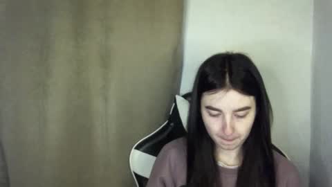 Kris online show from February 25, 1:21 pm