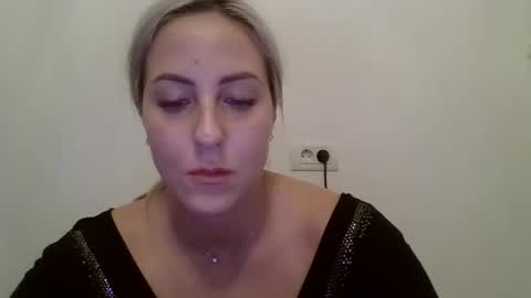 Snapshot of kriss_grace chatting on September 30, 4:56 pm Grace online show from September 30, 4:56 pm