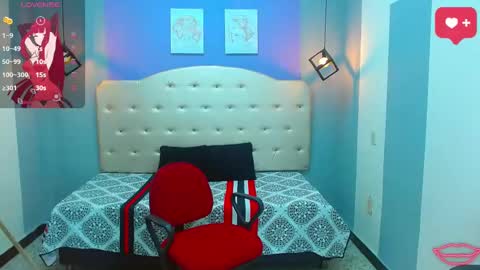 krissone online show from March 1, 5:49 pm