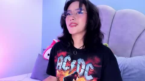 Snapshot of kristal_aitana chatting on July 16, 6:36 pm Kris online show from July 16, 6:36 pm