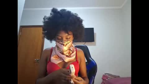 Snapshot of kristallvfs chatting on January 17, 3:55 am kristallvfs online show from January 17, 3:55 am