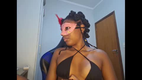 Snapshot of kristallvfs chatting on February 20, 12:19 am kristallvfs online show from February 20, 12:19 am