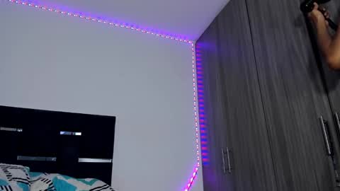 kristen_dollts online show from January 22, 10:26 pm