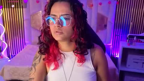 kristen_tay online show from March 21, 8:52 am