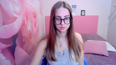 Snapshot of kristina_adel chatting on December 2, 7:47 am Kristina Adel online show from December 2, 7:47 am