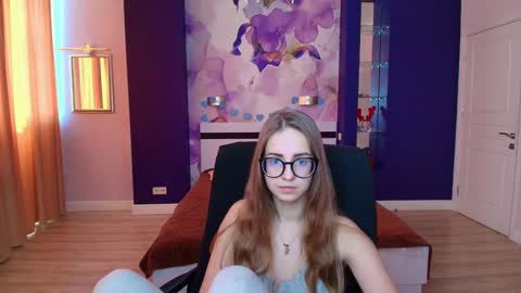 Snapshot of kristina_adel chatting on January 20, 10:51 am Kristina Adel online show from January 20, 10:51 am