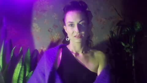 Kristina online show from December 4, 8:18 pm