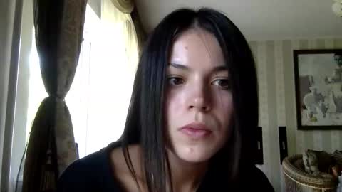 kristinalamour96 online show from September 12, 9:42 am