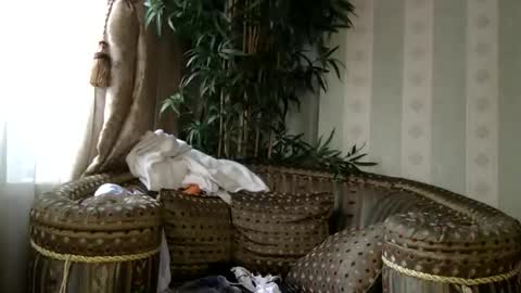 kristinalamour96 online show from September 18, 8:05 am