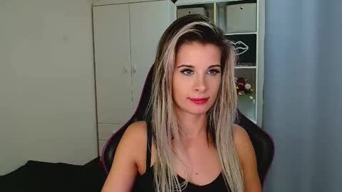 KristineAmore online show from January 7, 7:27 pm