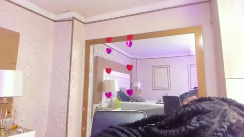 Snapshot of kristinels chatting on March 8, 12:20 pm kristin online show from March 8, 12:20 pm