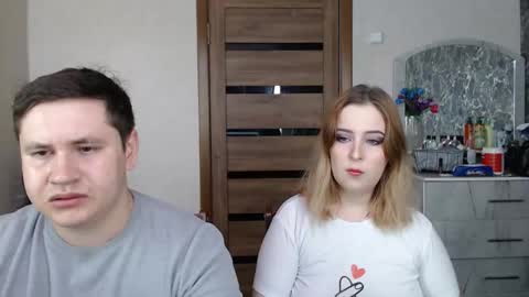 Snapshot of kristy_fran chatting on February 17, 4:42 am Kristy online show from February 17, 4:42 am