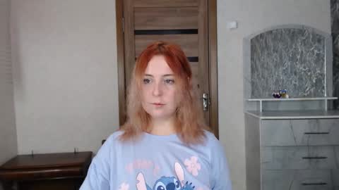 Snapshot of kristy_fran chatting on September 22, 9:39 pm Kristy online show from September 22, 9:39 pm