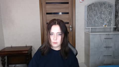 Snapshot of kristy_fran chatting on October 20, 11:27 pm Kristy online show from October 20, 11:27 pm