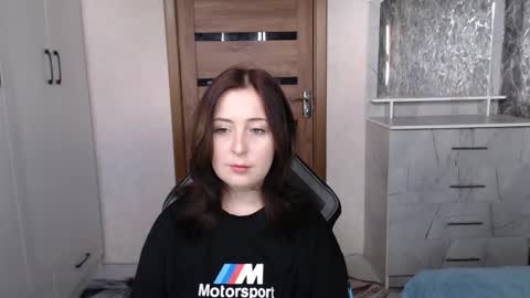 Snapshot of kristy_fran chatting on November 1, 10:39 am Kristy online show from November 1, 10:39 am