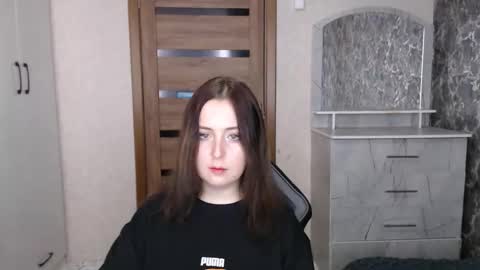 Snapshot of kristy_fran chatting on November 21, 9:24 pm Kristy online show from November 21, 9:24 pm