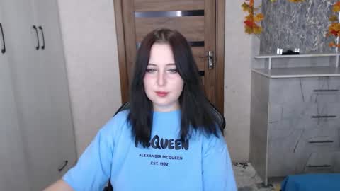 Snapshot of kristy_fran chatting on December 1, 11:32 pm Kristy online show from December 1, 11:32 pm