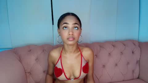 Snapshot of kristyl_paez chatting on January 24, 11:12 pm Cristina online show from January 24, 11:12 pm