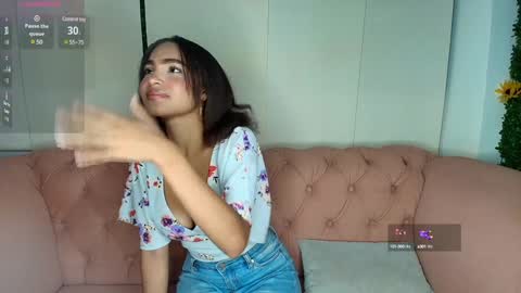 Snapshot of kristyl_paez chatting on January 27, 7:35 pm Cristina online show from January 27, 7:35 pm