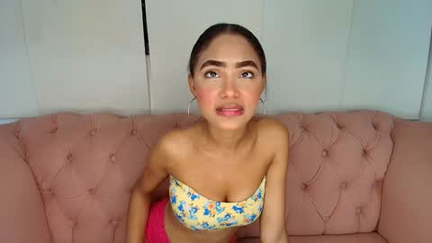 Snapshot of kristyl_paez chatting on February 2, 2:34 pm Cristina online show from February 2, 2:34 pm