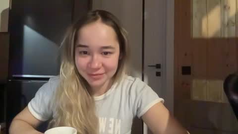 Snapshot of kristyspiritedaway chatting on February 22, 3:36 pm Kristy Nip slip shady  Best model on CB  online show from February 22, 3:36 pm