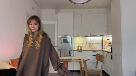 Snapshot of kristyspiritedaway chatting on October 2, 10:44 am Kristy Nip slip shady  Best model on CB  online show from October 2, 10:44 am