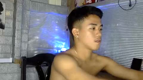 kritthanarkorn online show from February 3, 6:40 am