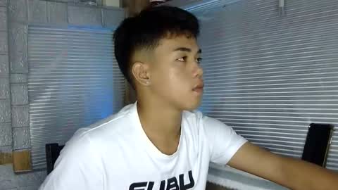 kritthanarkorn online show from February 15, 4:25 pm