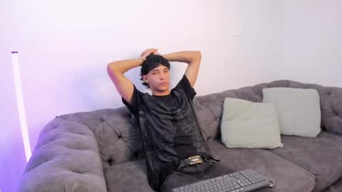 Kroy Wave  Muscle Tattoos Latino online show from May 14, 3:35 am