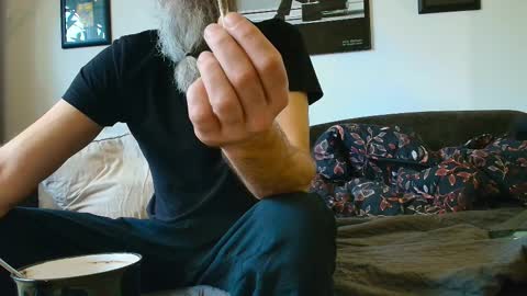 krummersaebel online show from February 14, 9:06 am