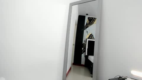 Snapshot of krykz_ chatting on December 4, 9:12 pm krykz_ online show from December 4, 9:12 pm