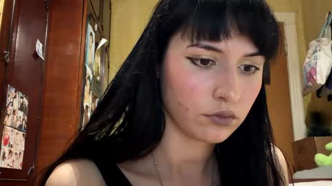 Mira online show from April 5, 8:39 pm