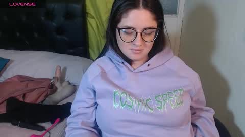 kryystaladams online show from April 14, 9:21 pm