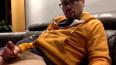 Snapshot of krzysztof1977 chatting on February 25, 10:30 pm krzysztof1977 online show from February 25, 10:30 pm