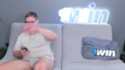 WebcamWhore online show from December 27, 8:13 am