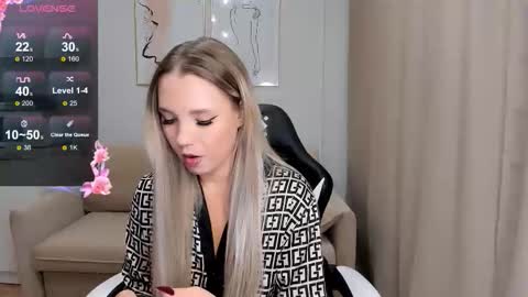 Lady online show from October 5, 12:36 pm